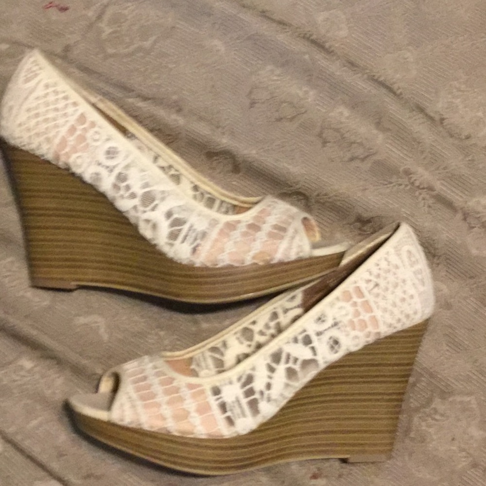 American Eagle Wedge   7.5